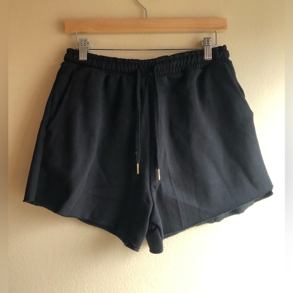 NEW Weworewhat Women’s Black Sweater Shorts Pockets Medium